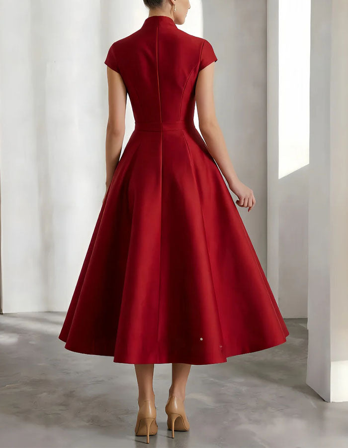 Abito midi in raso rosa grigiastro con fiori 3D