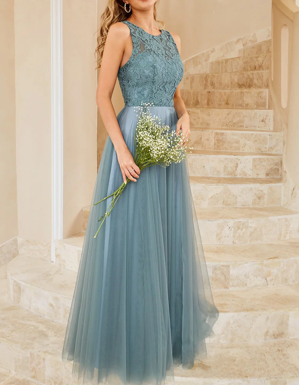 Vestido maxi línea A de chiffon con encaje azul grisáceo y malla
