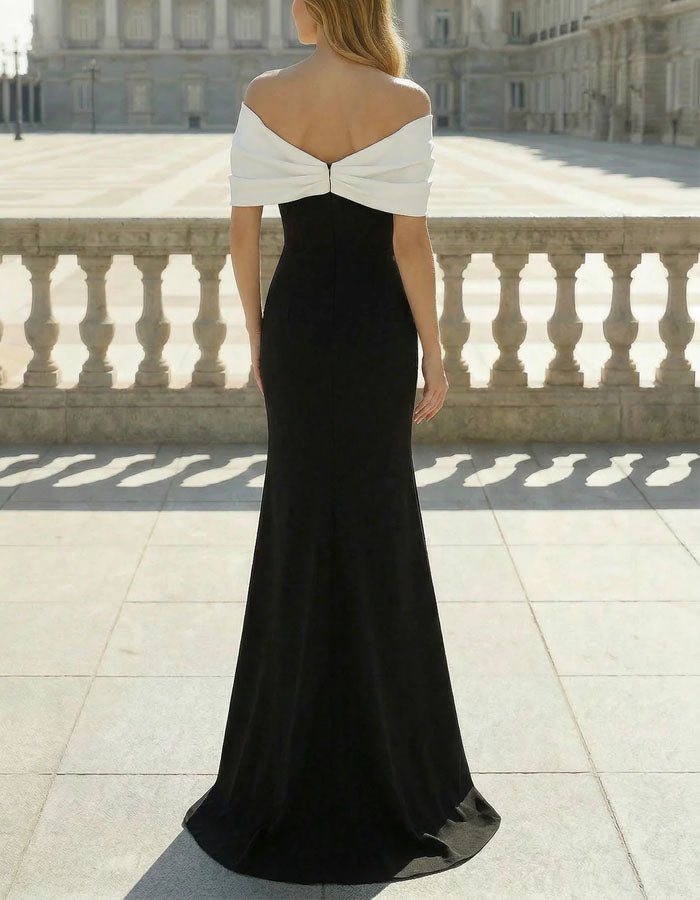 Rochie maxi alb-negru cu blocuri de culoare, umeri goi și coadă de pește