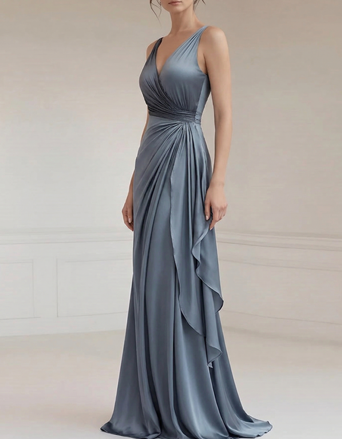 Vestido Maxi Envelope Drapeado em Cetim com Decote Profundo em V