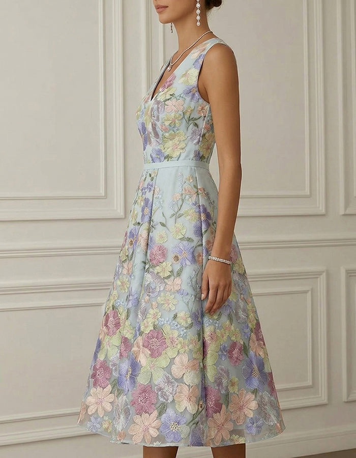 Vestido midi línea A sin mangas bordado con flores 3D en azul cielo