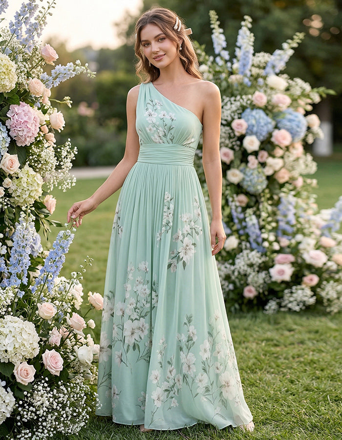 Maxikleid aus plissiertem Chiffon in Minzgrün mit schulterfreiem Schnitt, Gardenien-Print und tailliertem Schnitt