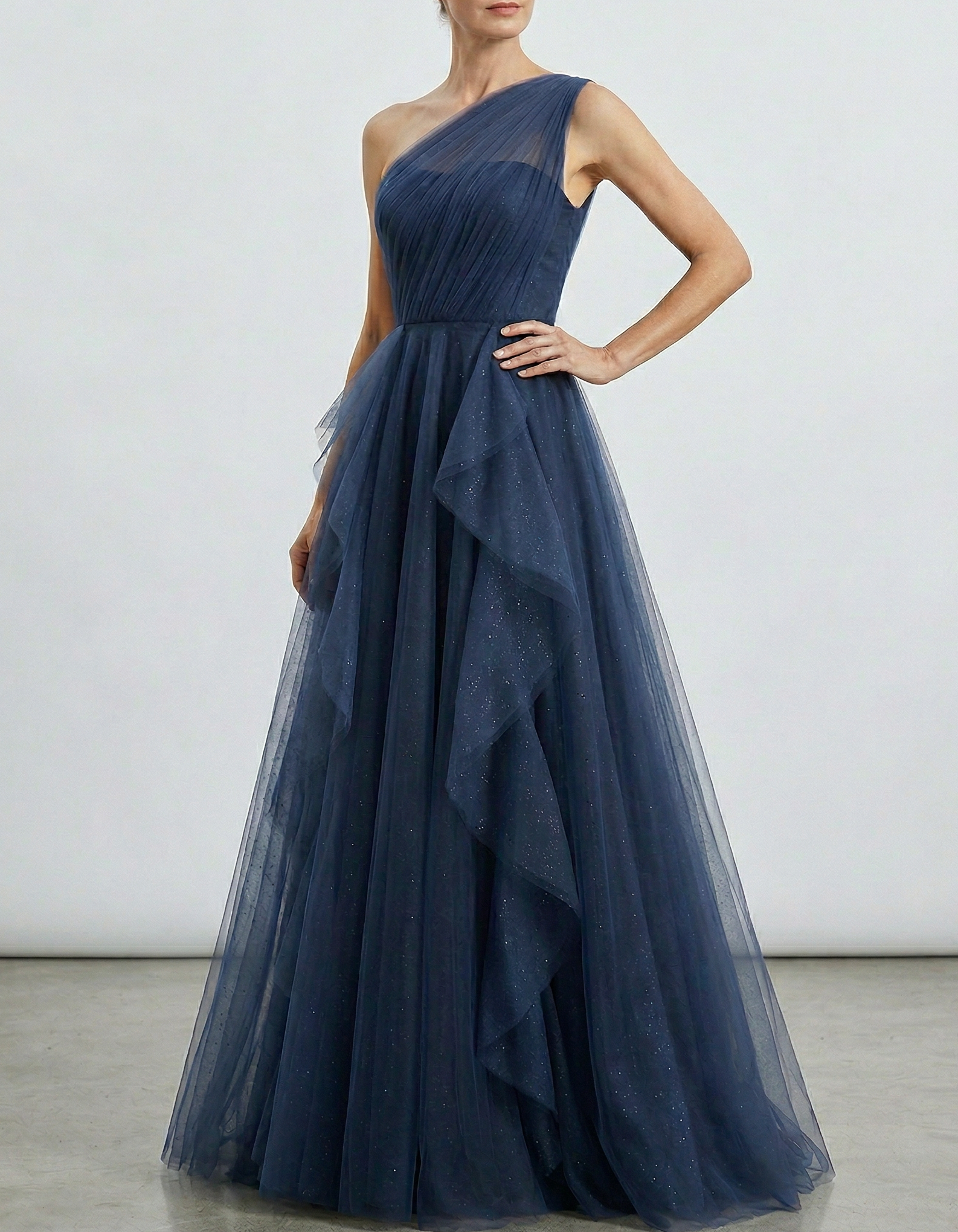 Maxikleid aus schimmerndem Chiffon und Mesh mit Ein-Schulter-Rüschen