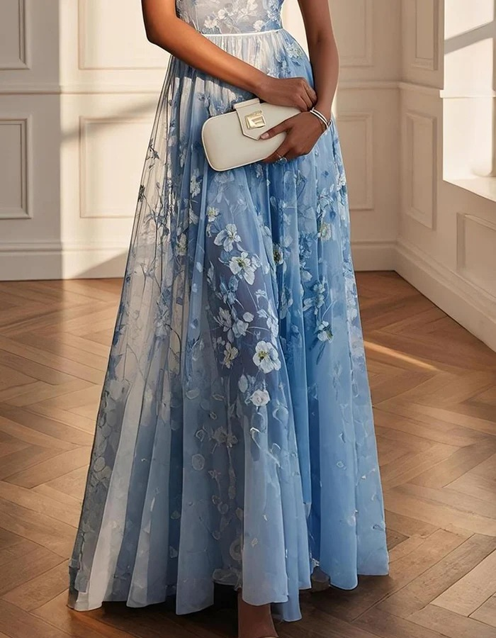 Vestido maxi de chiffon azul cielo con estampado, escote en V y cintura imperio
