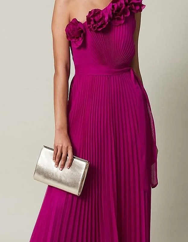 Rosa-pinkes Chiffon-Maxikleid mit Blumenmuster, einseitiger Schulter und Falten