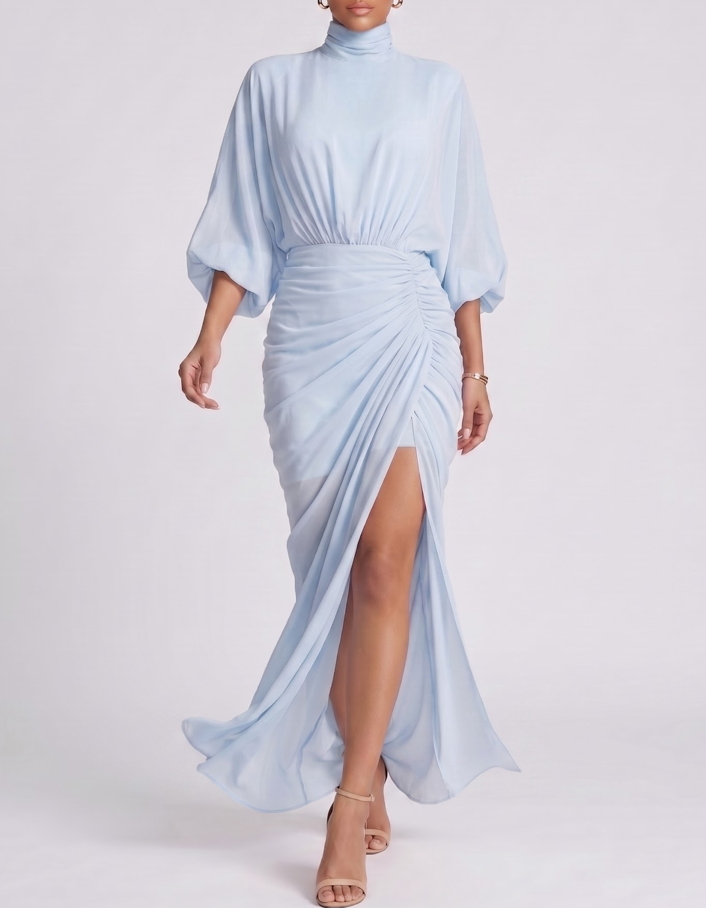 Vestido maxi de gasa con cuello alto, mangas abullonadas y abertura