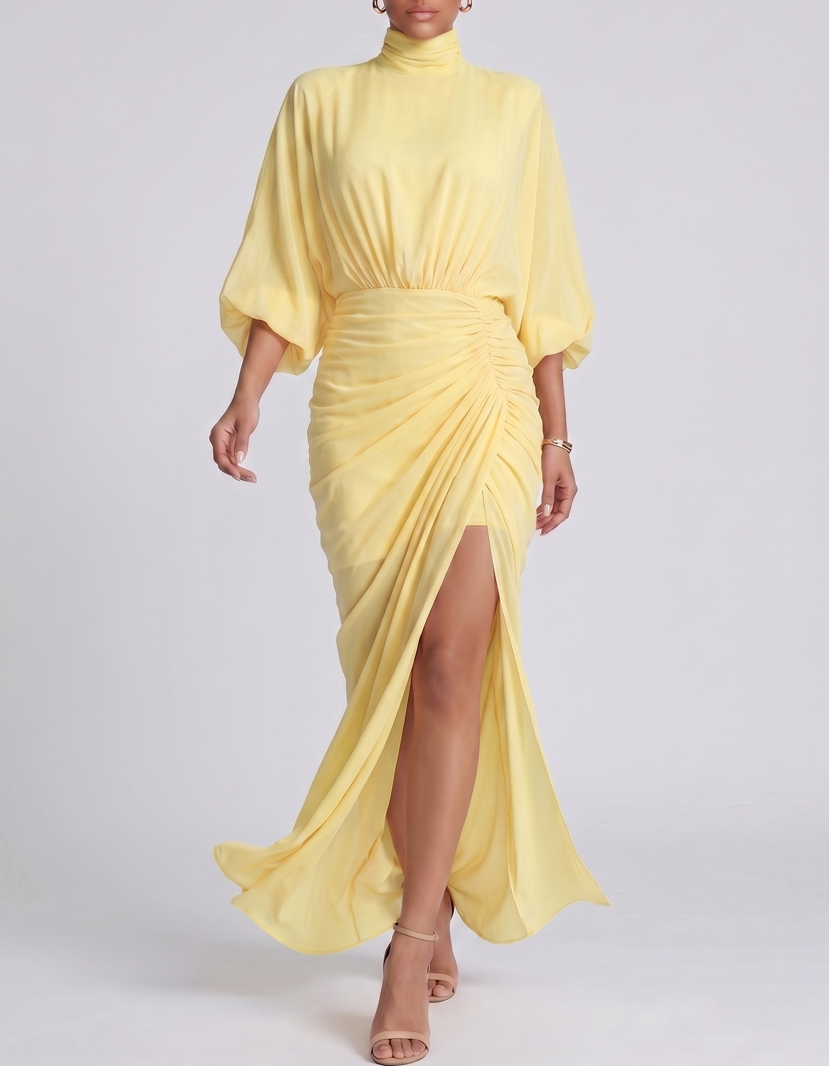 Vestido maxi de gasa con cuello alto, mangas abullonadas y abertura