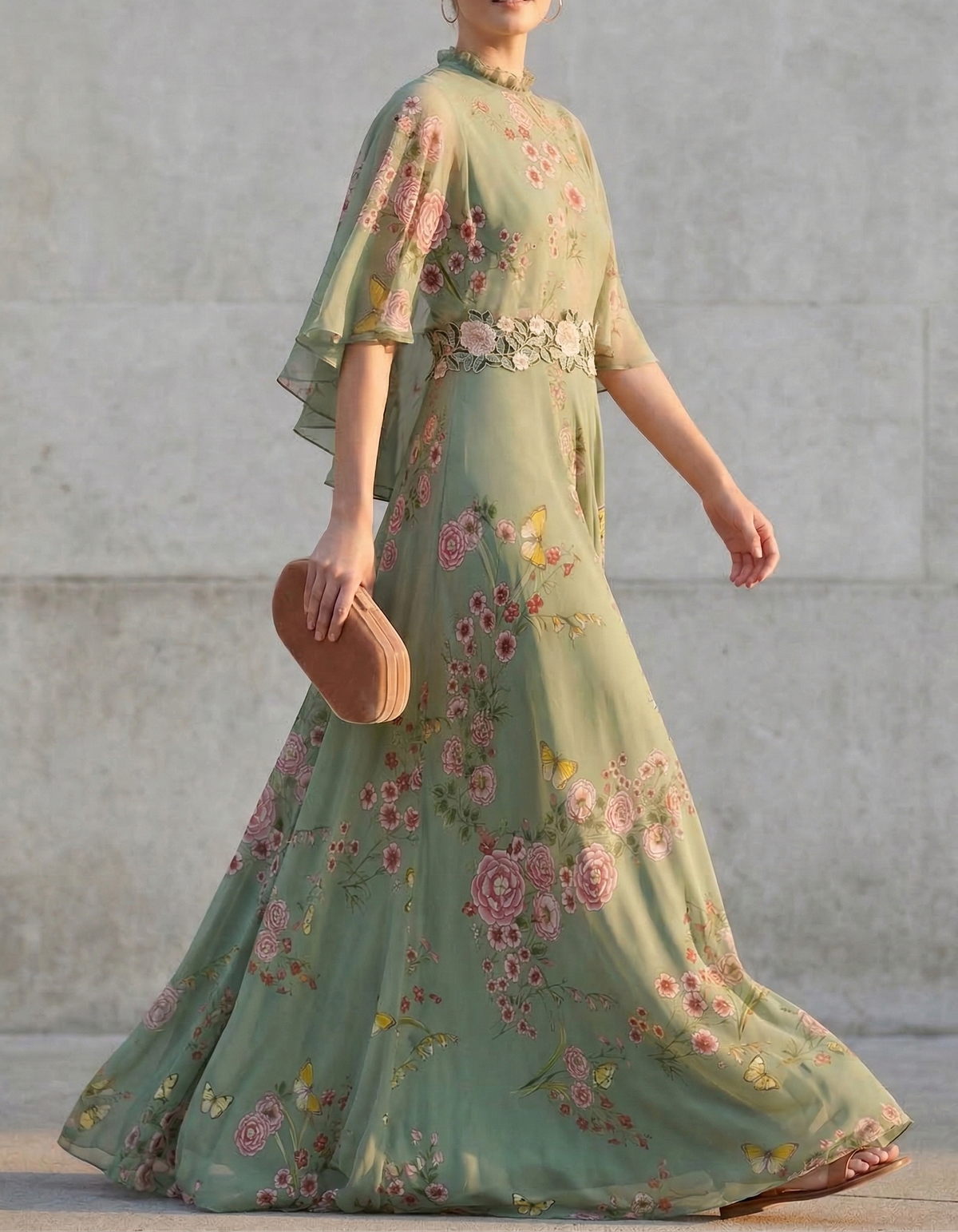 Maxikleid aus olivgrünem Chiffon mit Print und Rundhalsausschnitt