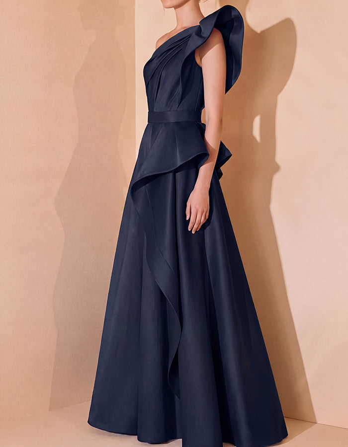Marineblaues asymmetrisches Satin-Maxikleid in A-Linie mit einem Schulterriemen