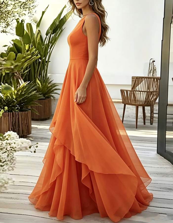 Vestido maxi vibrante naranja de gasa con cuello redondo, sin mangas y cintura ajustada
