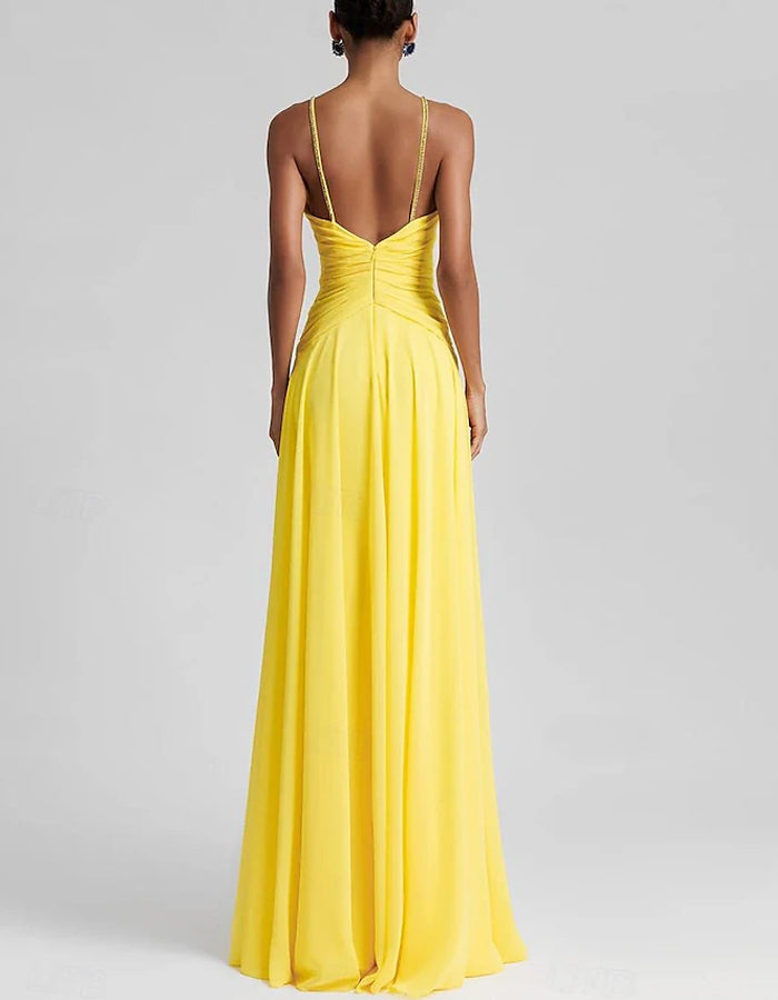 Vestido maxi de gasa de color sólido con cuello halter plisado