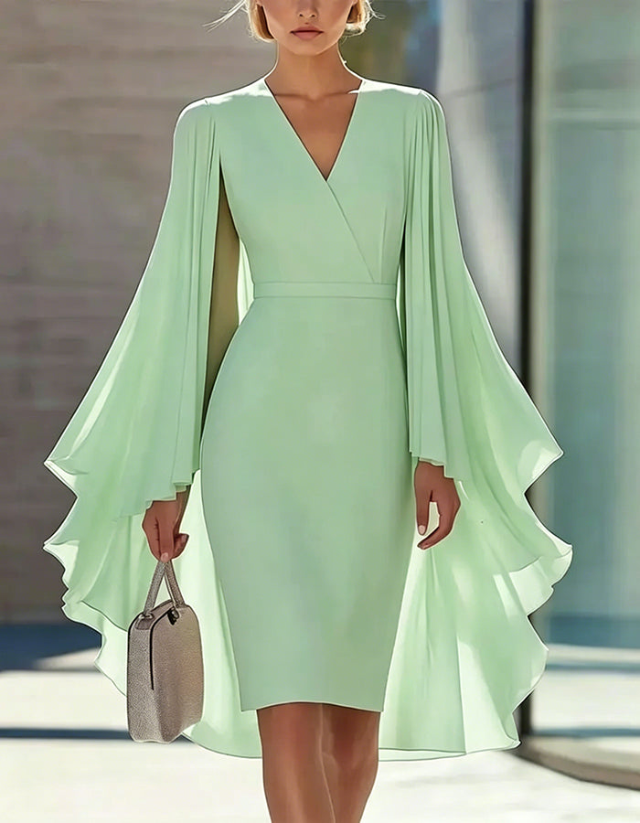 Vestido de color sólido estilo capa, ceñido a la cintura, hasta la rodilla