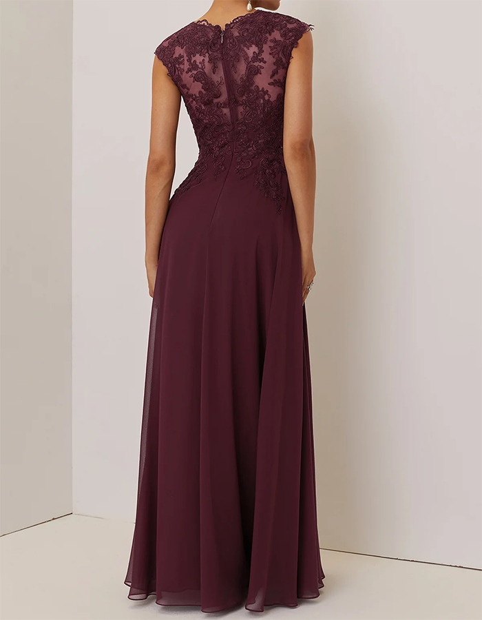 Abito lungo a linea A in chiffon con pizzo effetto illusione color bordeaux