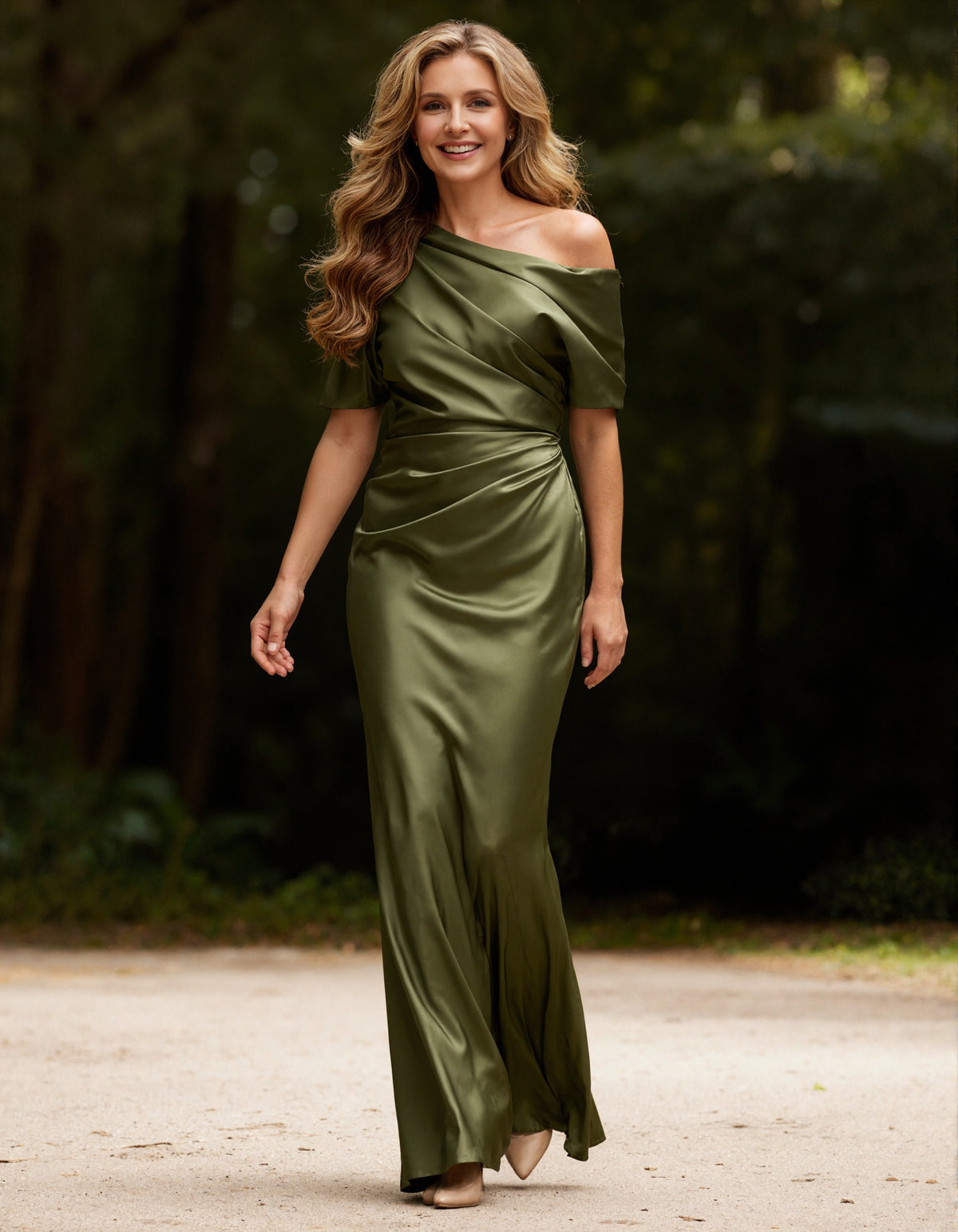 Rochie maxi verde măsliniu din satin cu umeri goi