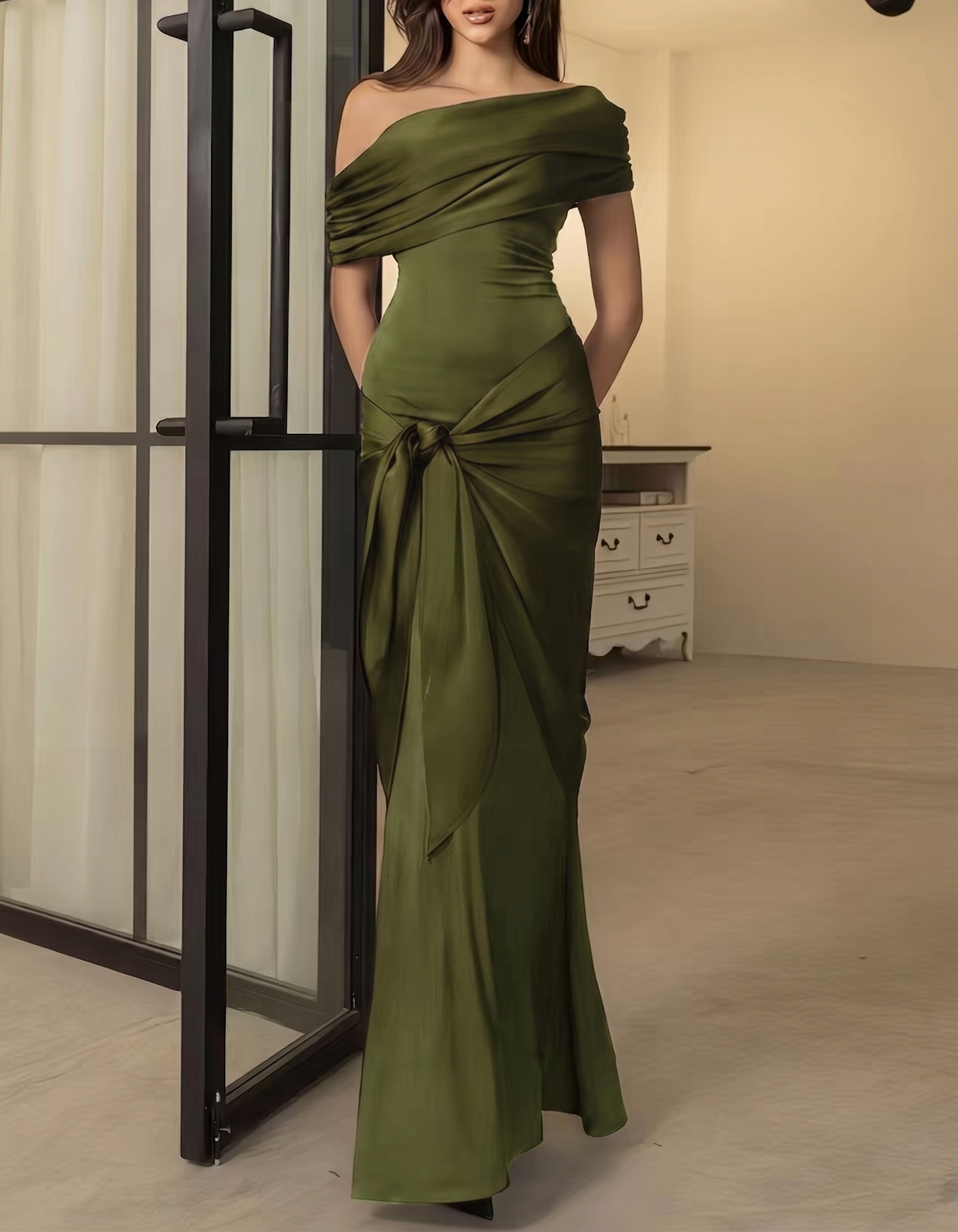 Vestido maxi de satén con escote off-the-shoulder, cintura ajustada y lazo, cola de pez