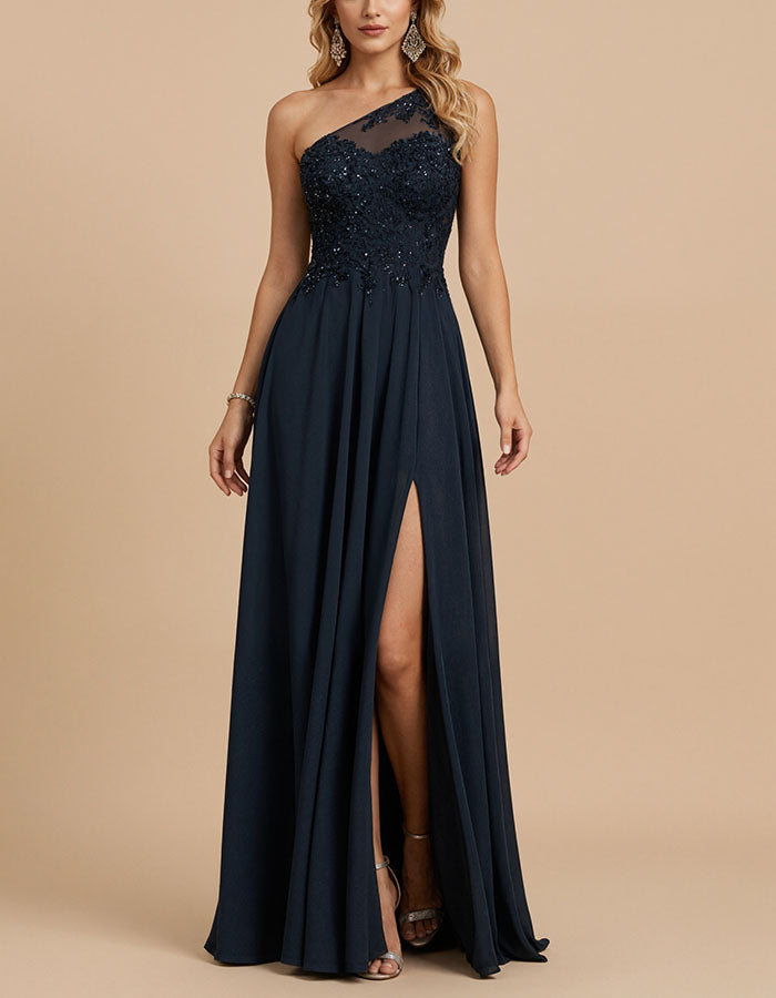 Robe maxi bleu marine en dentelle et chiffon à une épaule  