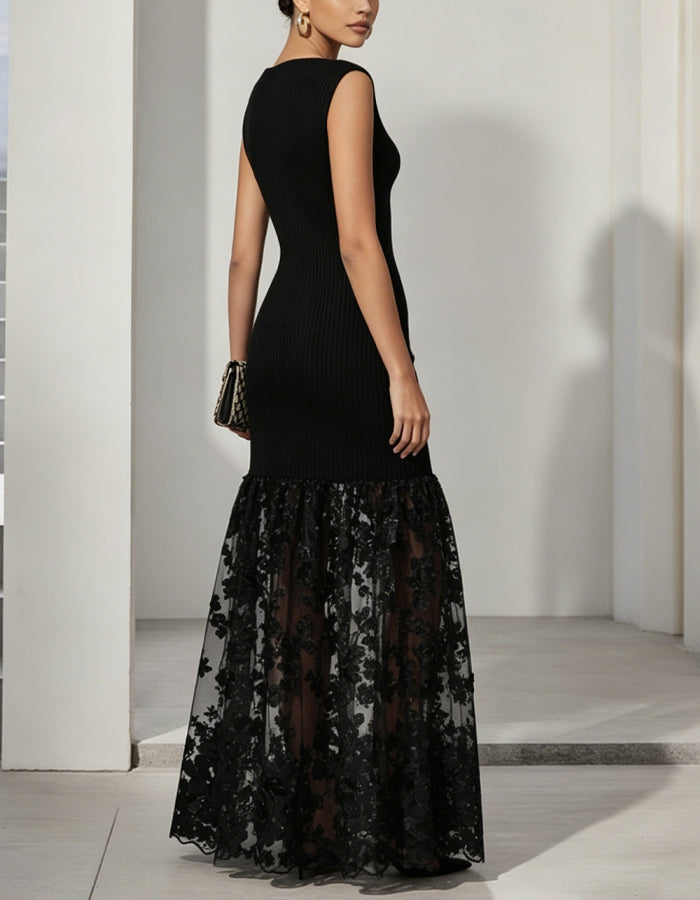 Robe maxi noire en patchwork de dentelle  