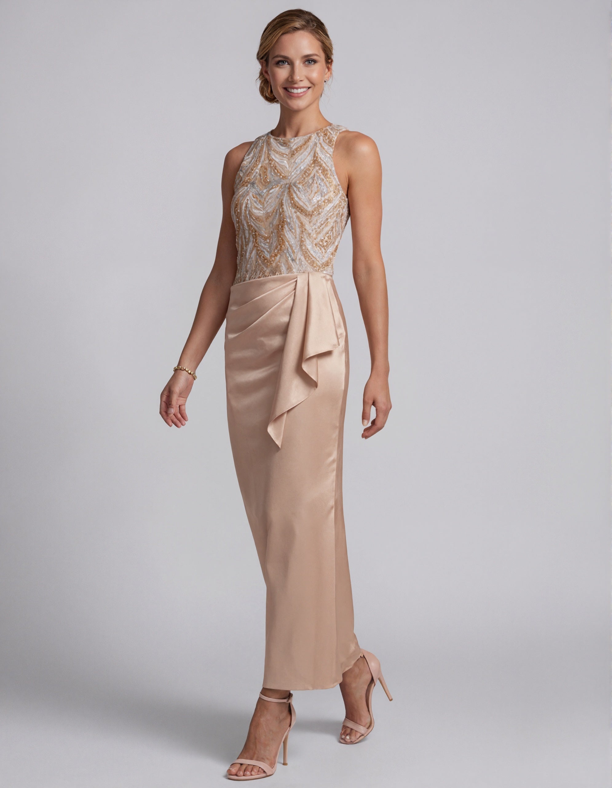 Robe longue champagne en satin à sequins