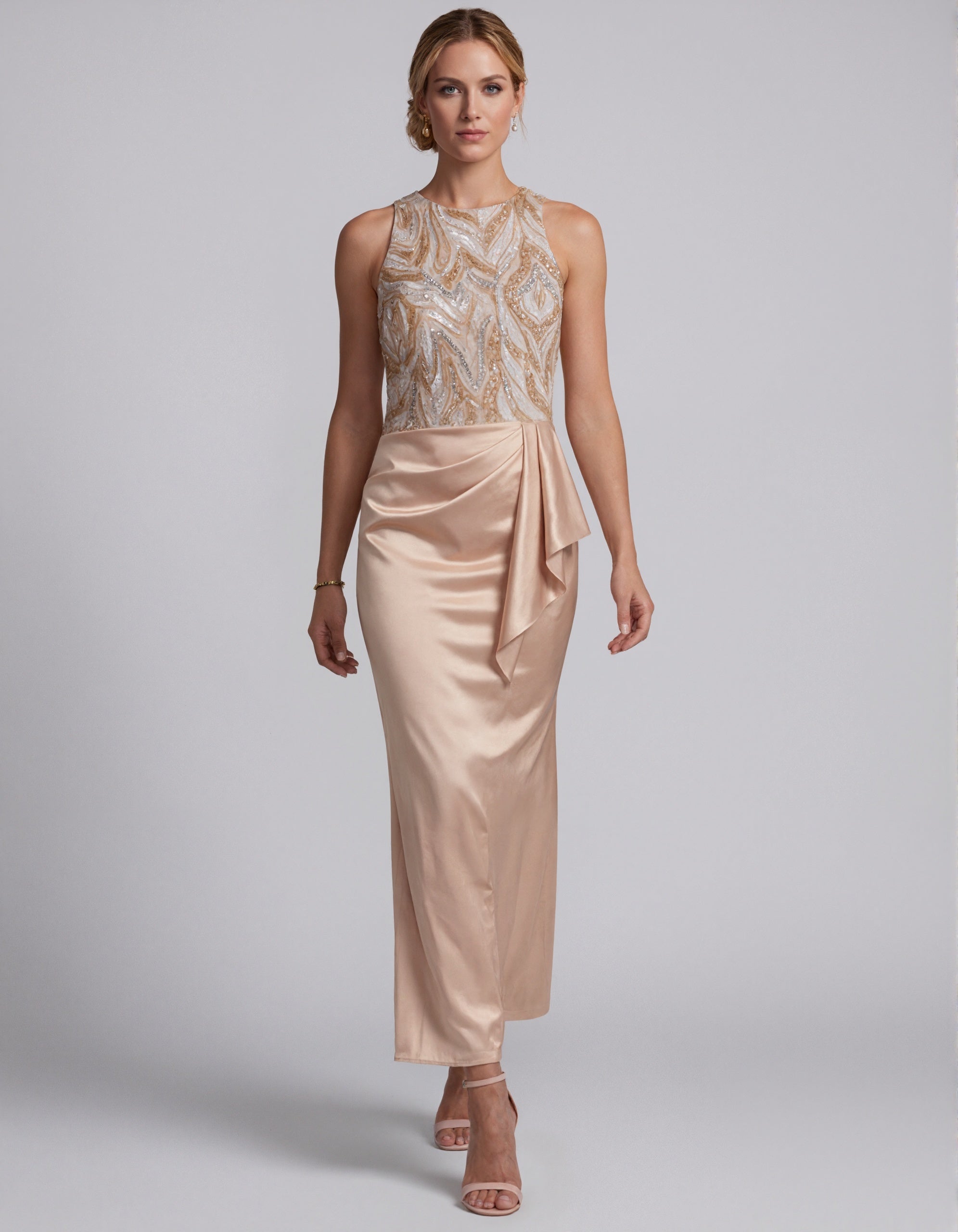Robe longue champagne en satin à sequins