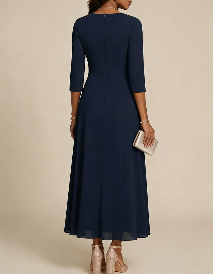 Chiffon-Maxikleid mit floralem Print und taillierendem Schnitt