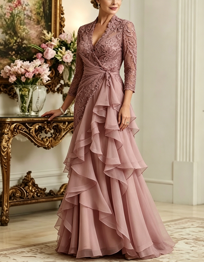 Maxikleid aus grauer und rosa Spitze mit Chiffon-Lagen