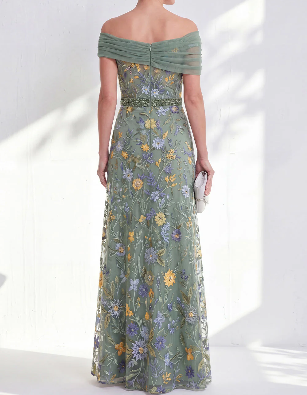 Chiffon-Maxikleid mit schulterfreiem Schnitt und Spitzenstickerei