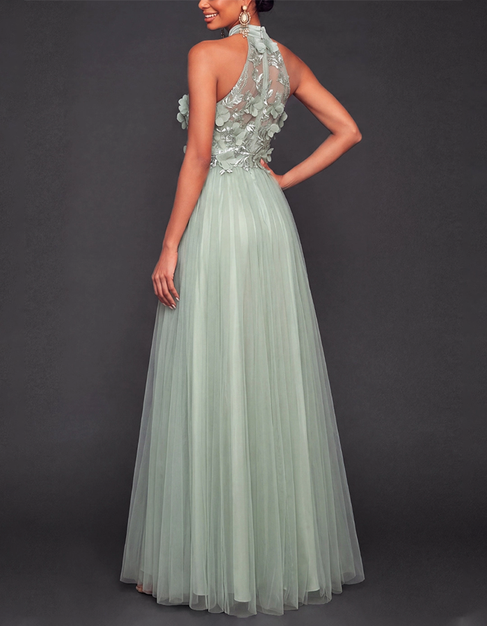 Robe longue en tulle bleu clair à fleurs 3D avec col licou