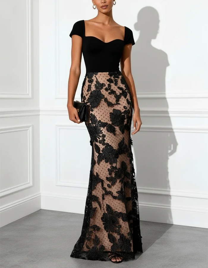 Vestido largo sirena de encaje floral con escote corazón negro