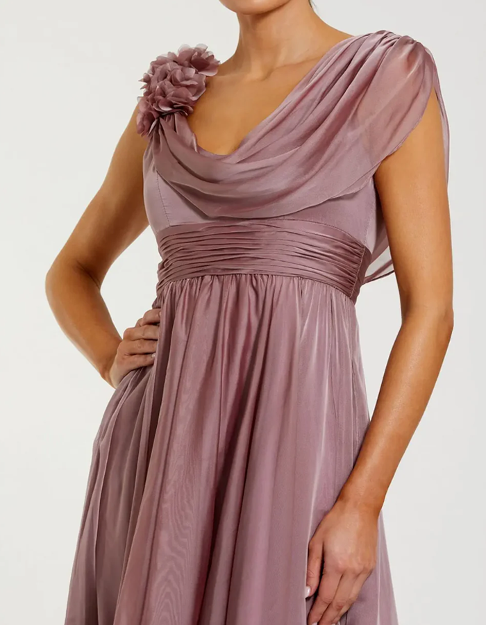Rochie midi asimetrică din șifon drapată