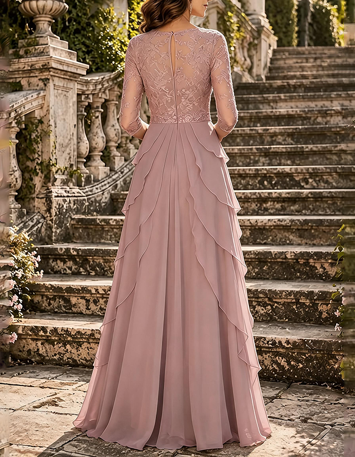 Abito lungo in pizzo e chiffon color rosa polvere