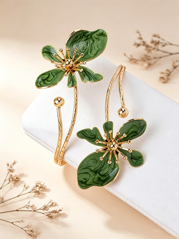 Flowers Enamel Spring Open Bracelet