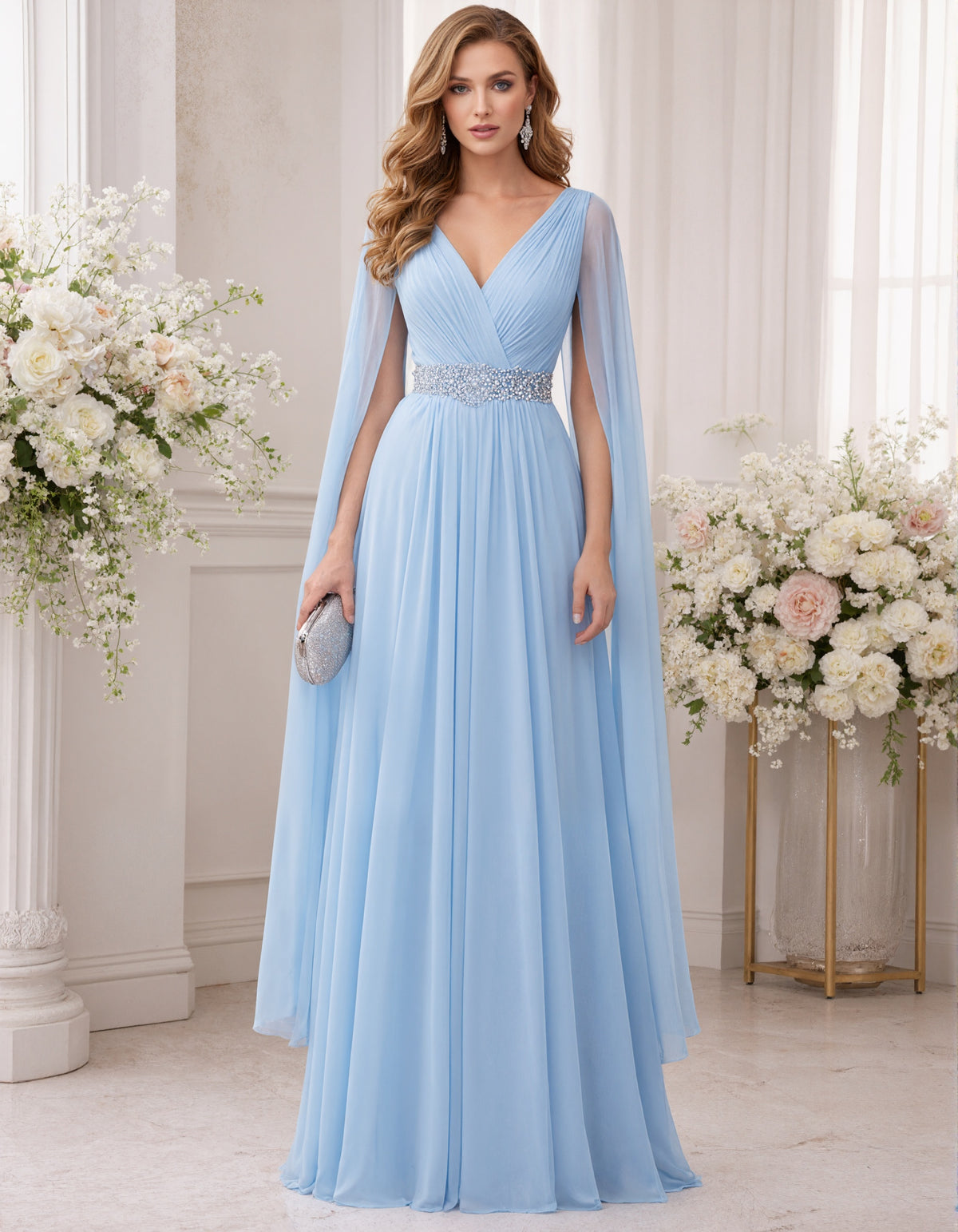 Maxikleid in Himmelblau aus Chiffon mit Schalsärmeln und paillettenbesetzter Taille