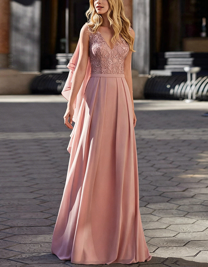 Robe longue rose moulante en mousseline avec dentelle