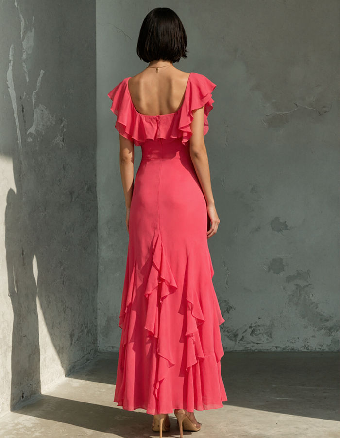 Robe maxi en mousseline rose vif éclatant à encolure carrée