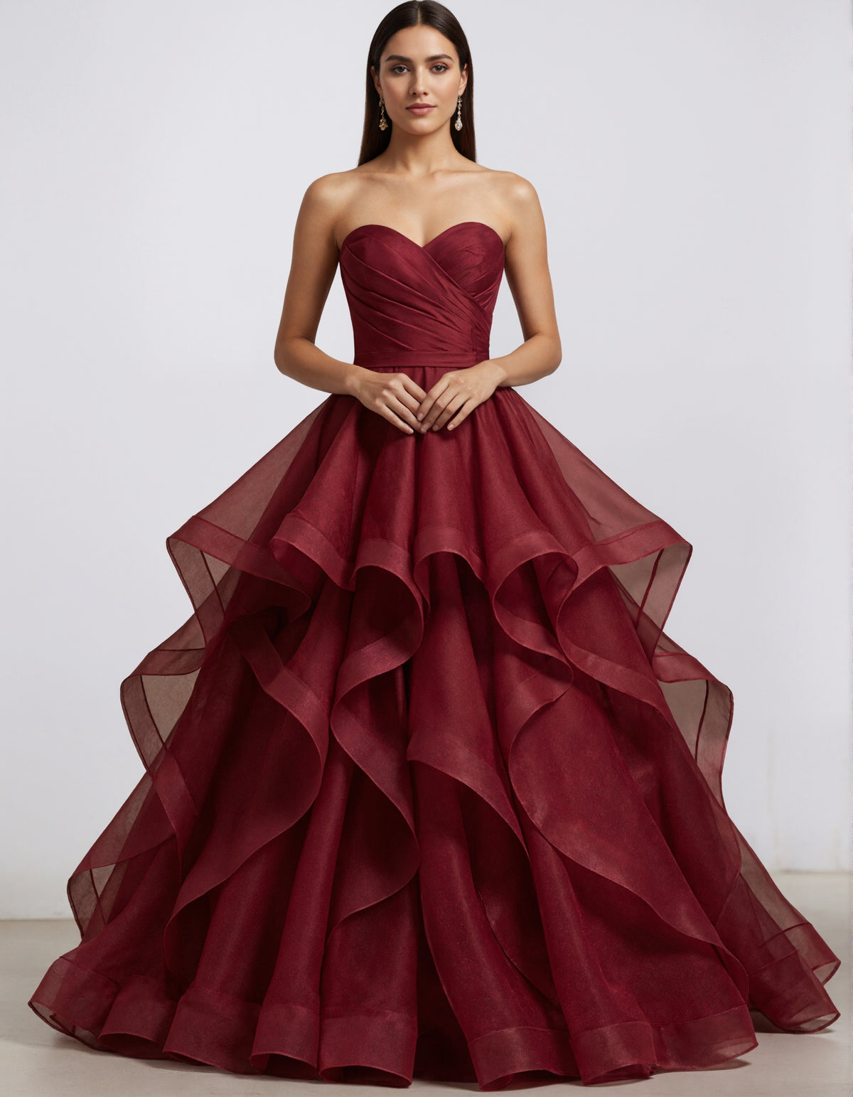 Rochie maxi burgundy fără bretele, cu volane din organza