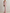 Vestido largo sirena rosa rubor con escote off-the-shoulder y fruncido en tela mezclada