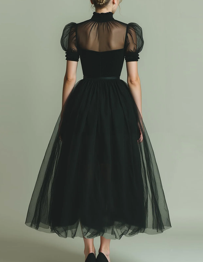 Vestido midi de tul con cuello alto