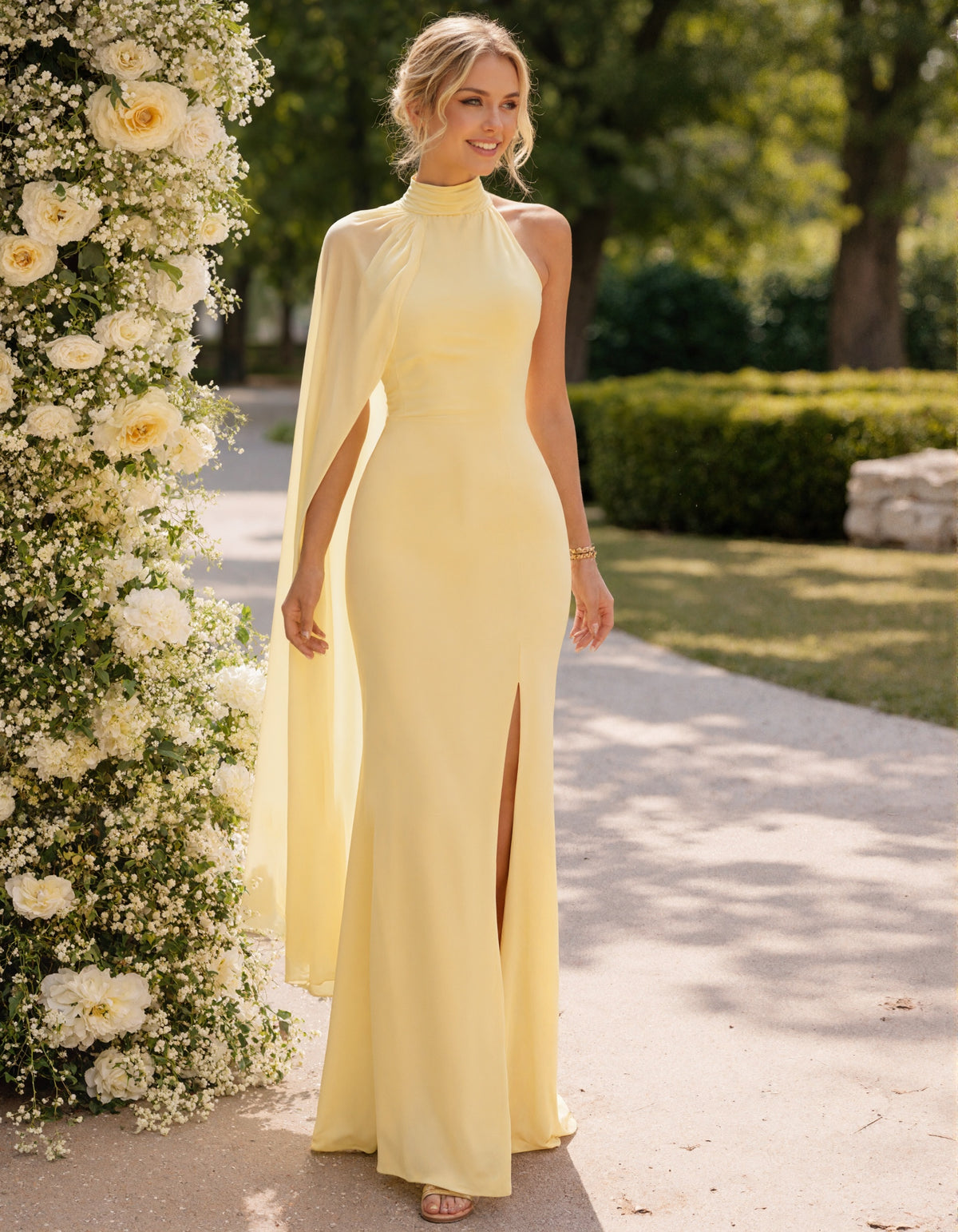 Maxikleid aus zitronengelbem Chiffon mit Schalsärmeln