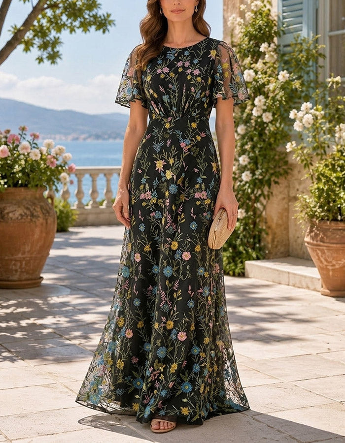 Vestido maxi de tul con bordado floral, manga volante y cuello redondo en verde salvia