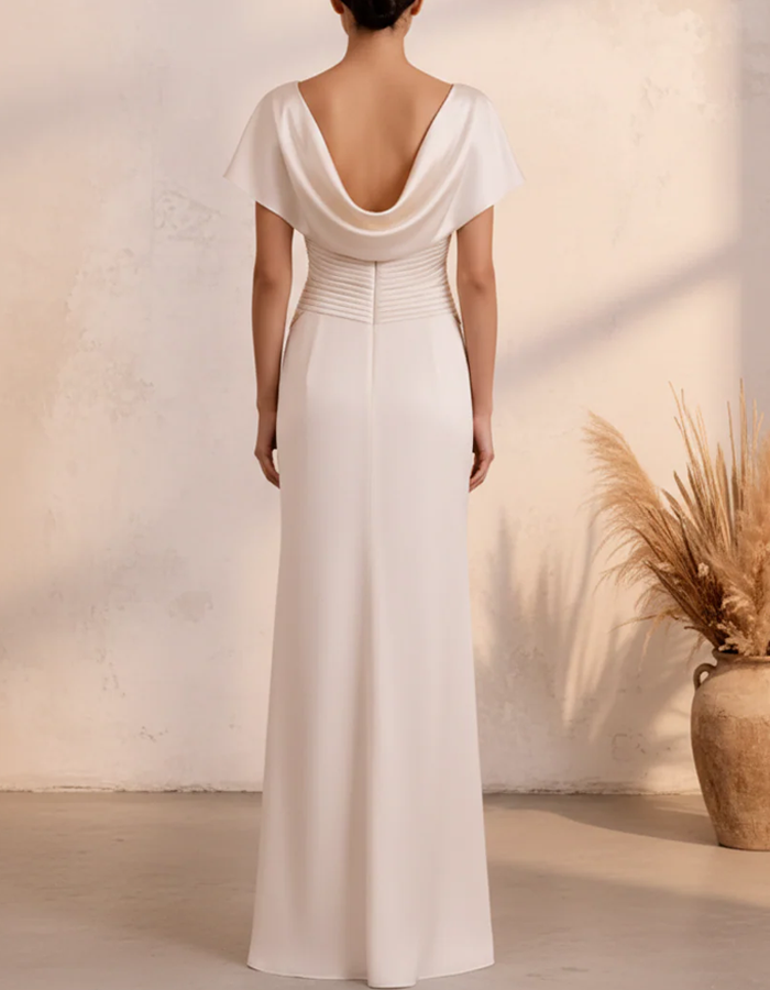 Robe longue en satin multicolore à col bateau