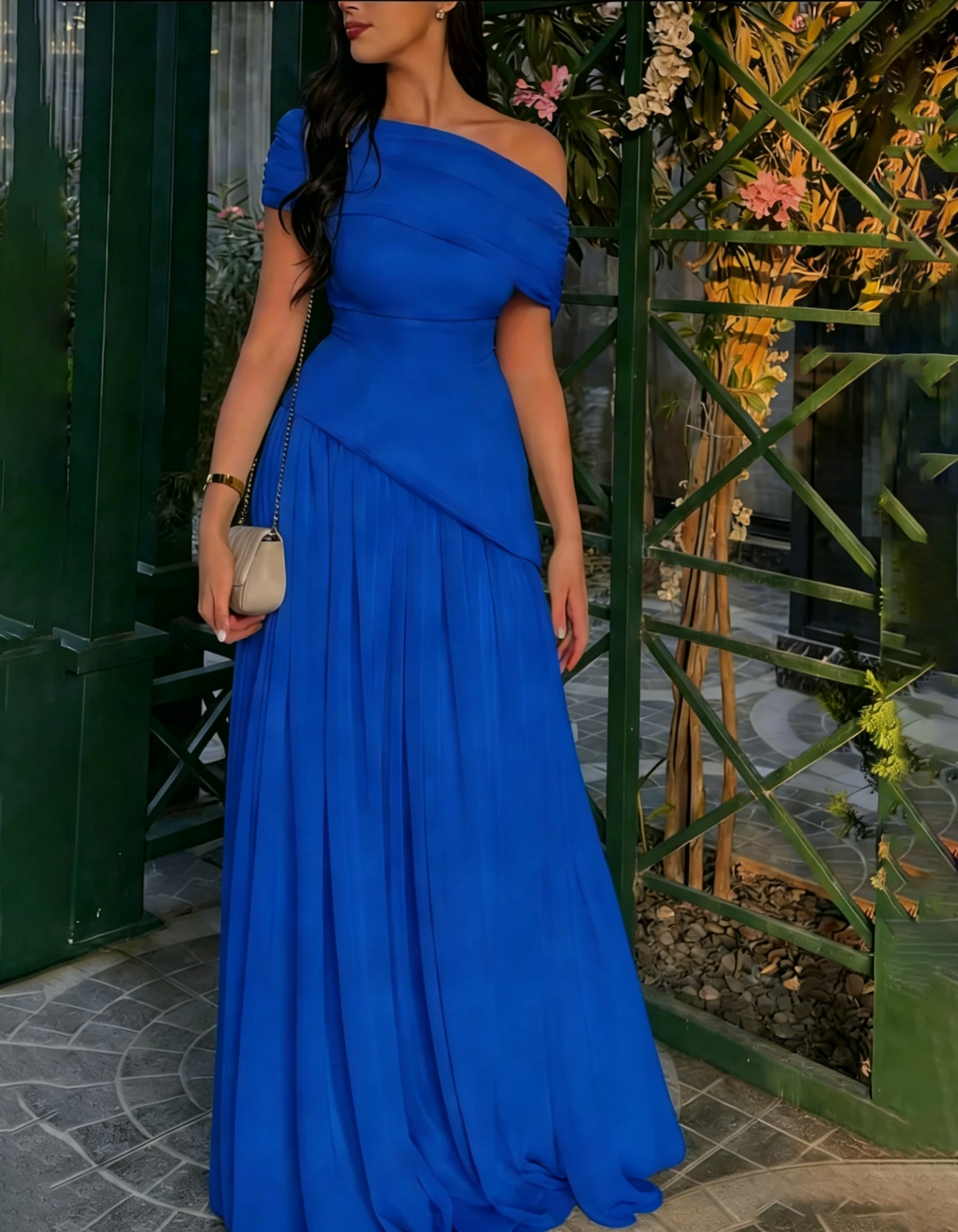Vestido maxi de gasa plisada con drapeado, escote off-the-shoulder y tejido elástico combinado