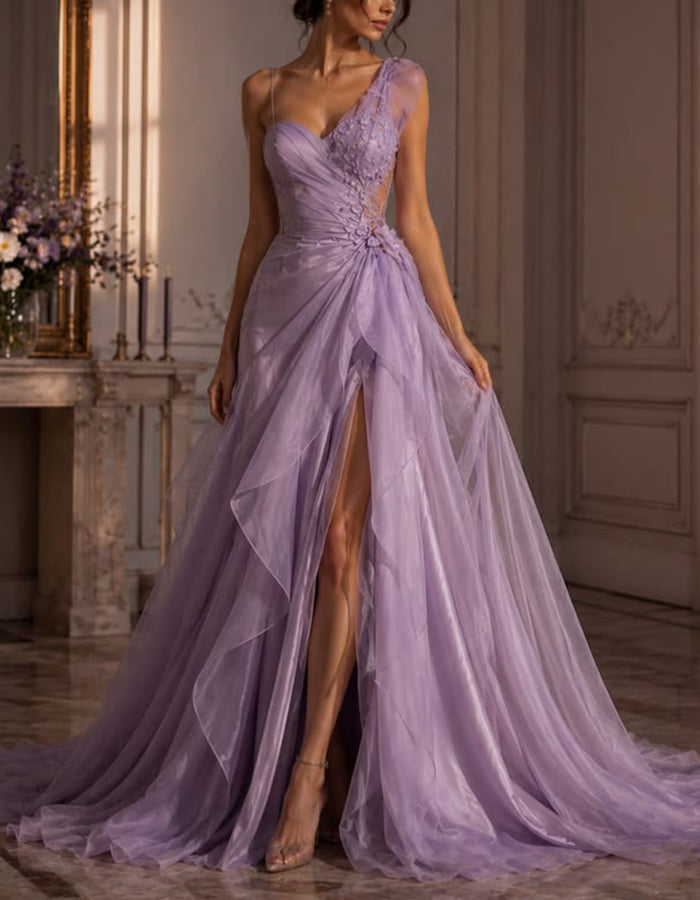 Vestido maxi de tul lavanda con aplicaciones de encaje