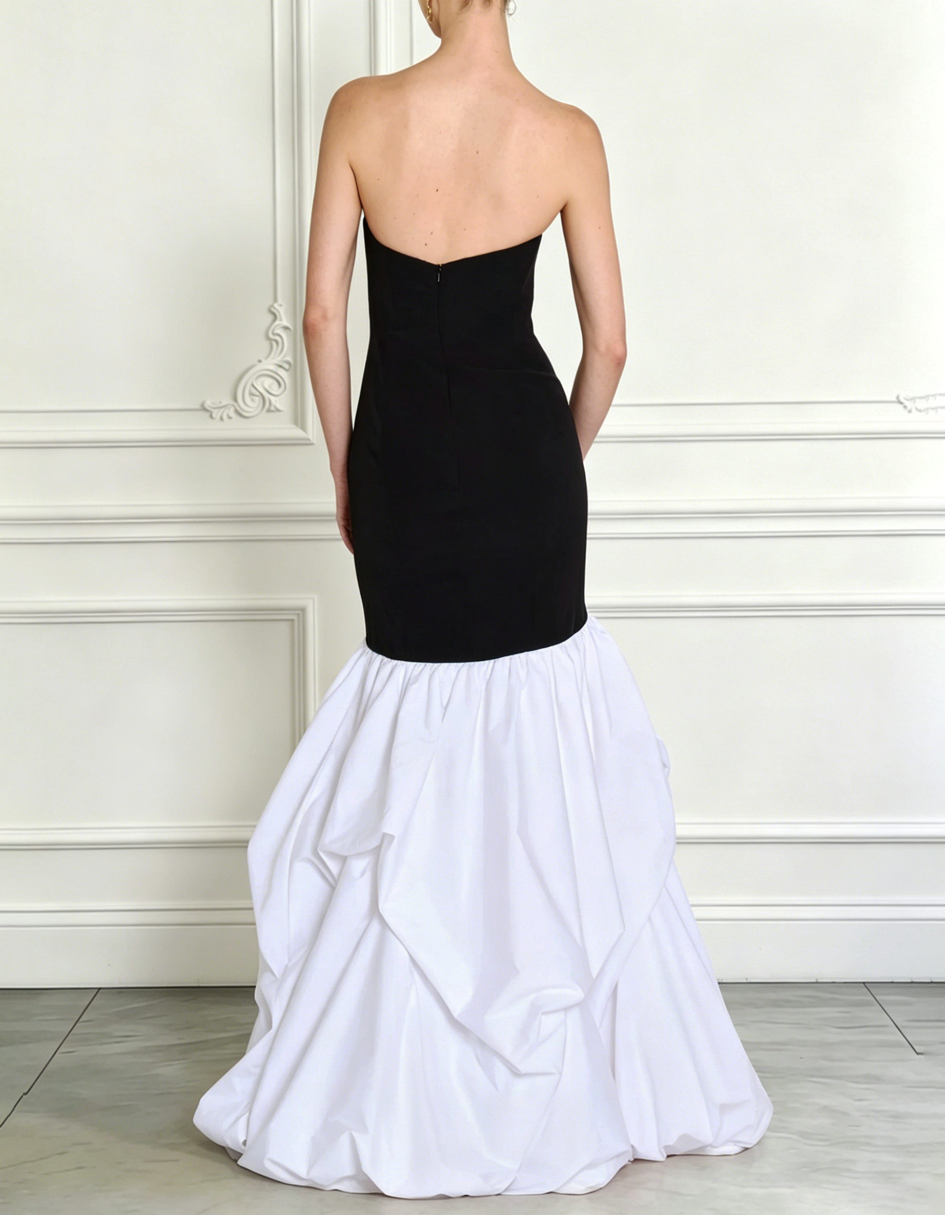 Trägerloses Maxikleid im Meerjungfrauen-Stil aus zweifarbigem Stretch-Mix mit Rüschen, formell
