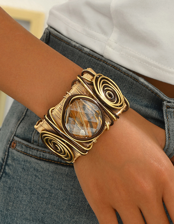 Bracelet vintage circulaire à ouverture avec fil enroulé multi-couches
