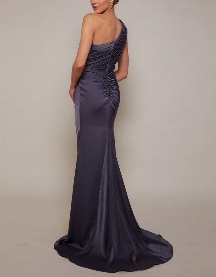 Vestido longo cinza roxo de cetim com um ombro  
