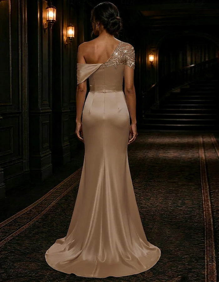 Vestido Maxi de Cetim com Ombro de Cor Sólida