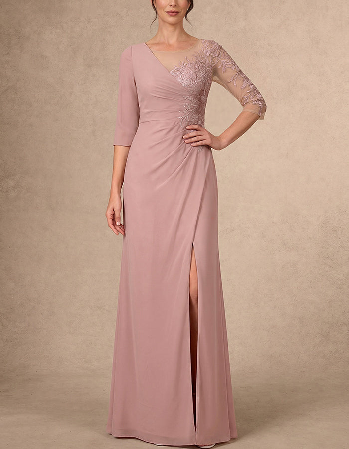 Vestido maxi de gasa rosa con encaje, mangas 3/4, fruncido cruzado y abertura alta