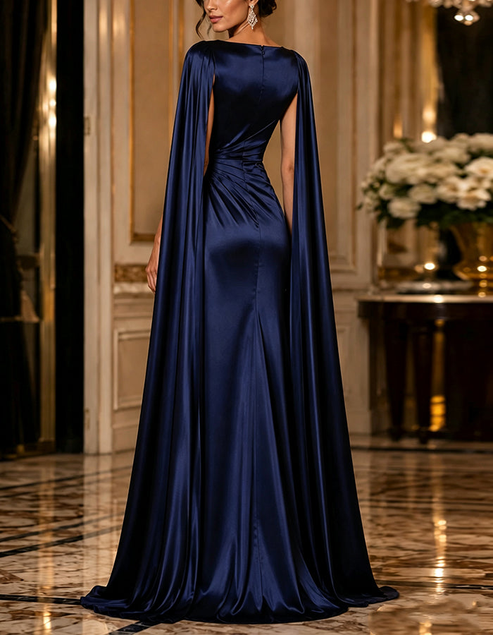 Vestido longo azul escuro de cetim com xale longo  