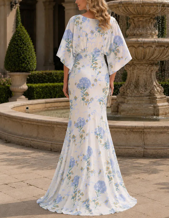 Weißes Maxikleid mit rundem Ausschnitt, Blumenmuster, gekreuzter Raffung an der Taille und Chiffon