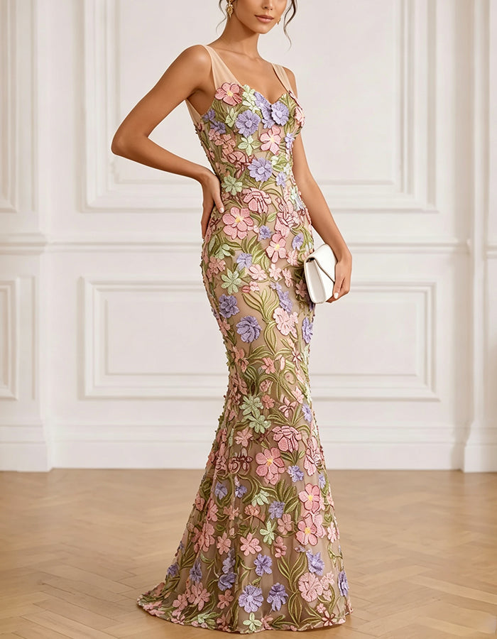 Maxikleid aus Mesh mit Nude-Ton, Sweetheart-Ausschnitt, Spaghettiträgern und mehrfarbiger 3D-Blumenstickerei